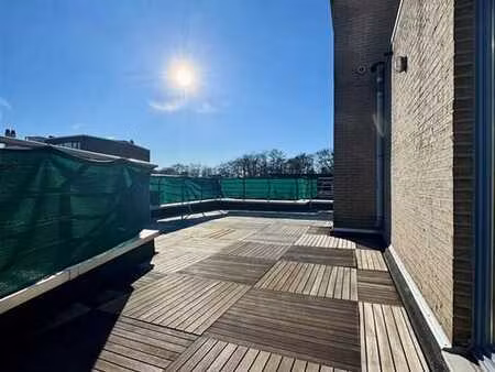 magnifque penthouse avec terrasse de 100m² sans vis-à- vis !