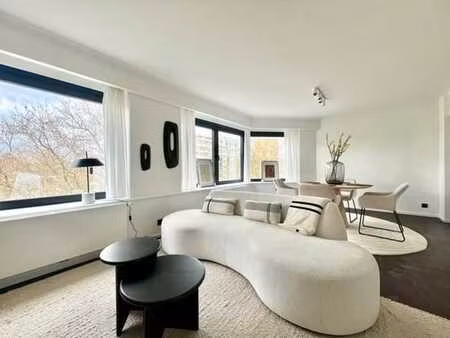 bel appartement entièrement rénové