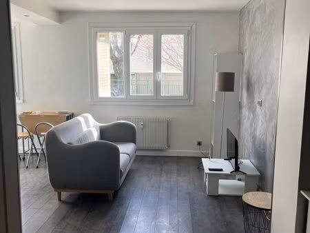 appartement t2 - 3 min gare lyon part-dieu