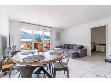 appartement 2 pièces 52 m²