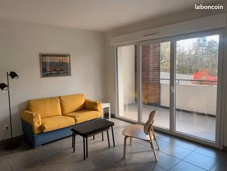 loue grand studio meublé ste foy les lyon/lyon 5