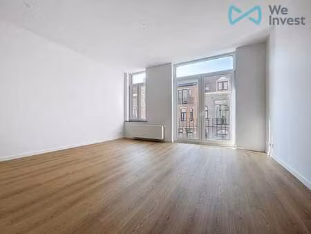 superbe studio rénové de 61 m² – lumineux et spacieux