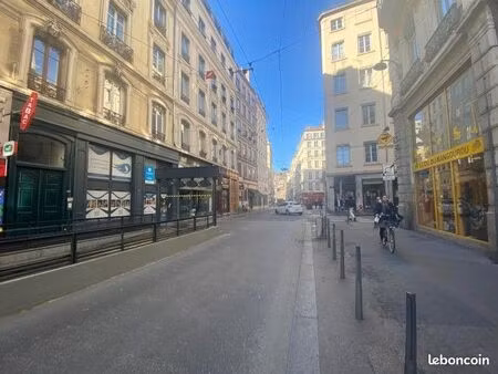 commerce beauté/coiffure 50 m²