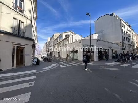 commerce habillement/textile 156 m²