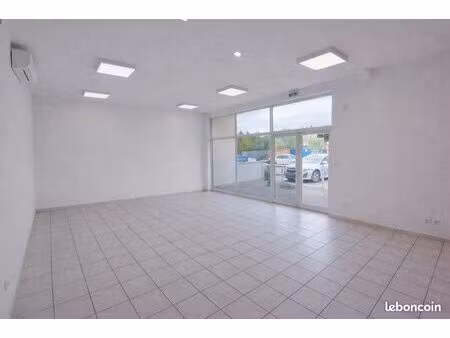 local d’activité 267 m² + extérieur sécurisé – istres tubé nord – fort potentiel