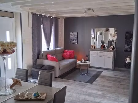 maison meublée 119m² – 3 chambres + studio indépendant – communay