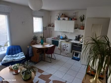 loue t 2 rue de la chalouère - angers -