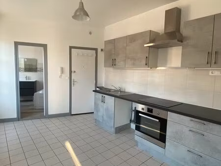 loue appartement f2 cuisine équipée