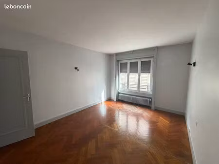 appartement lyon 6  proche commerces et transport en commun