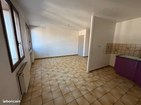 appartement t2 centre bourg saint just malmont