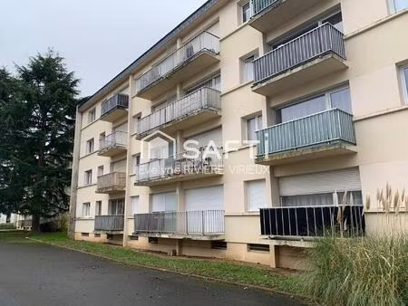 studio de 25 m² avec balcon  cave et parking