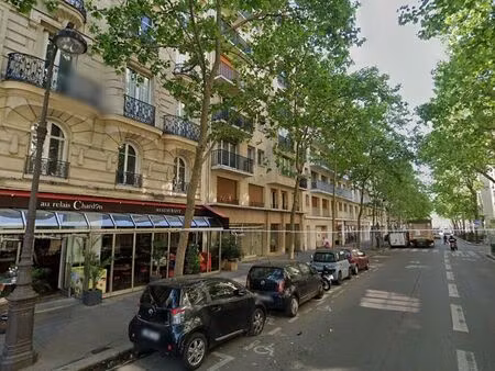 emplacement de parking rue chardon lagache ( entre exelmans et avenue de versailles)