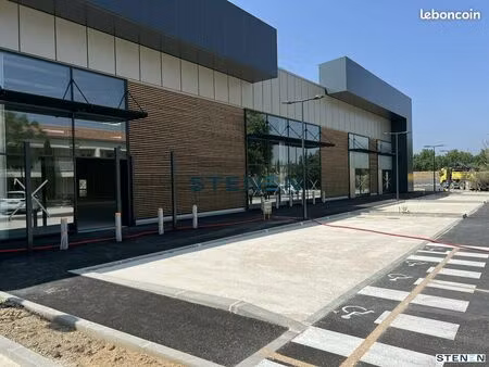 local commercial 105 m²