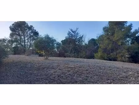 terrain constructible viabilisé à vendre