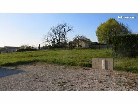 terrain constructible 550m² ruelle sur touvre