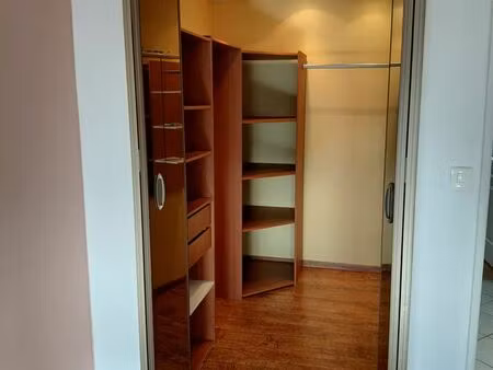 appartement t3 77m2 grand dressing clim porte blinder cuisine equipée
