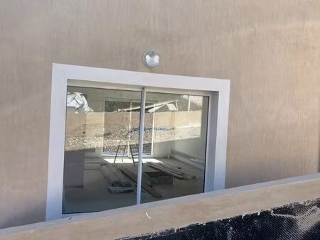 local commercial 38 m² belcodène