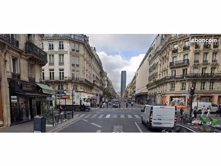 local commercial 214 m² paris