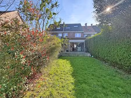 a louer - maison 3 chambres + jardin