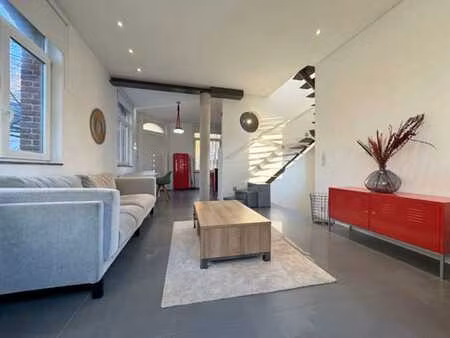 maison meublée avec jardin à la vecquée