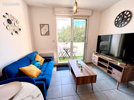 magnifique t2 rénové et meublé avec balcon + stationnement sécurisé 2 pièces · 38 m²