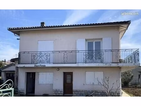 grande maison individuelle  3chbres  garage & jardin