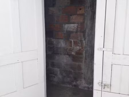 location box / cave clichy