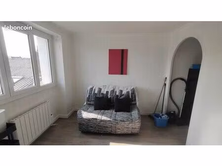 f1 bis centre ville de bourges avec parking