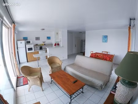 t3 la ciotat 70m2 terrasse et box fermé