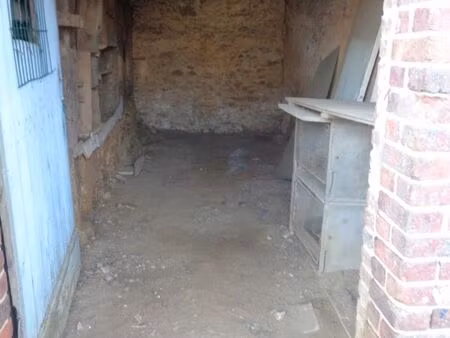 box fermé dans le centre de parigné