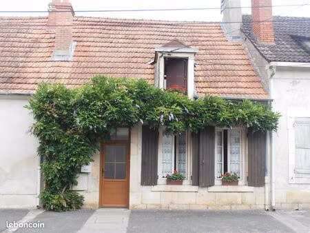 location charmante petite maison de ville