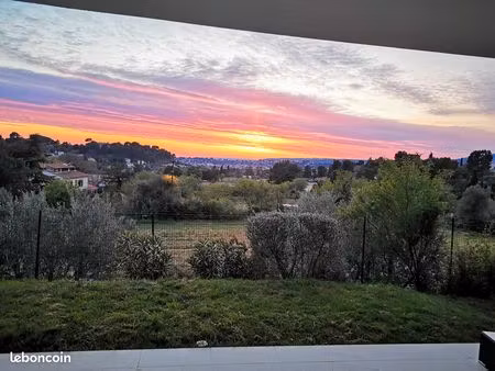 villa contemporaine au calme