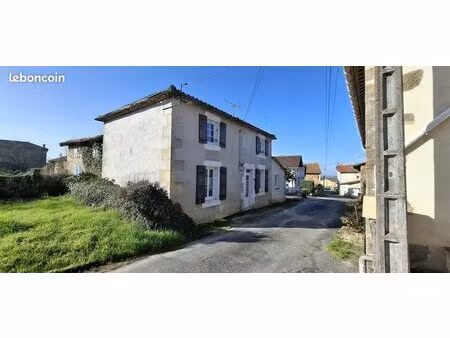 maison de village 3 pièces 80 m²