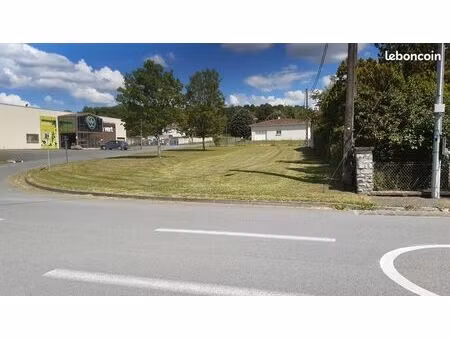 terrain a chalais 16