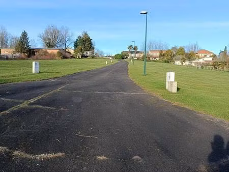 terrain constructible viabilisé à vendre