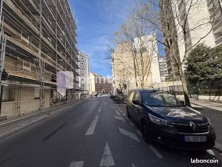 local commercial 48 m²