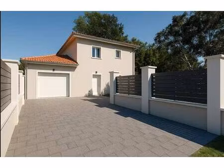 terrain avec maison neuve à vendre