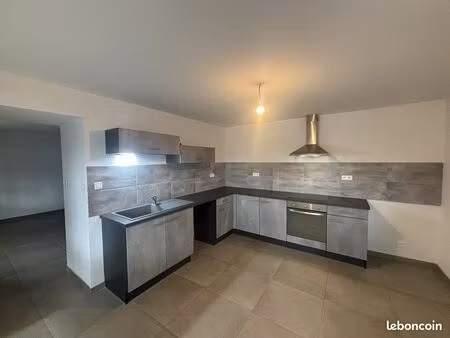 appartement 3 pièces 80 m²