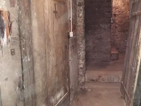 cave à louer m°simplon 75018