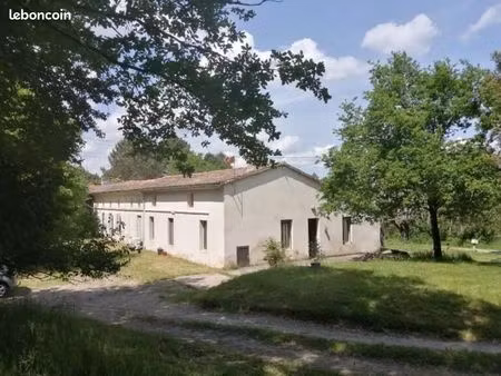 longère 4 pièces 190 m²