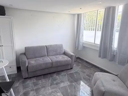 appartement a vendre tout neuf a bas du fort