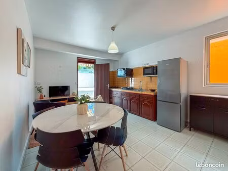 loue appartement 2 pièces meublées 45 m2