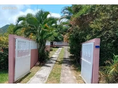 coquette maison avec vue mer – vieux-fort (beausoleil) – à rénover