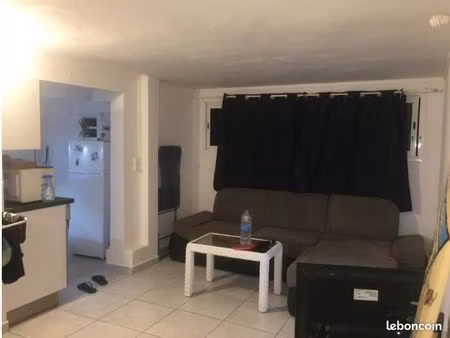 f2 à périnet  5 min de la datcha