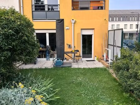 t3 garage et jardin privatif - croix luizet