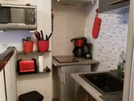 à louer studio bis entièrement meublé hyper centre