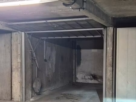 location garage fermé
