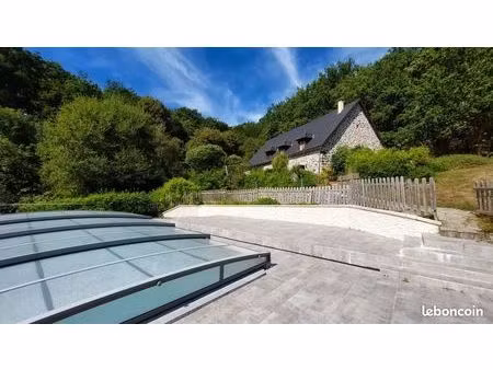 maison 10 pièces 238 m²