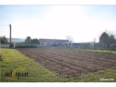 terrain constructible à vendre à brie 16590