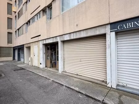 local commercial 50 m² marseille 4ème